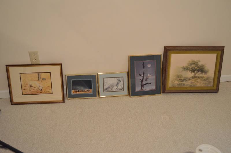 lot 5741 image: 5 Pictures in frames