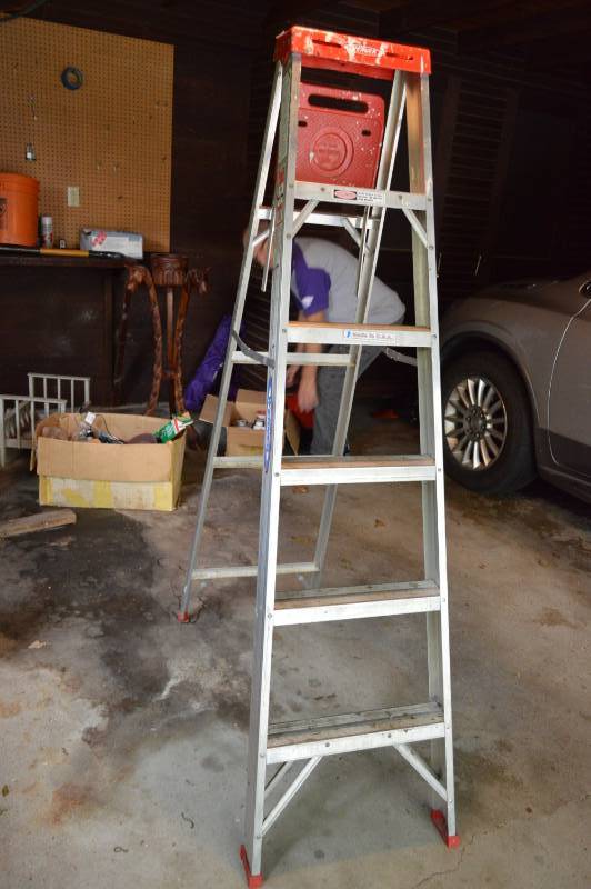 lot 5780 image: Werner 6 Aluminum step ladder