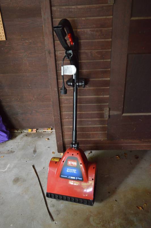 lot 5791 image: Toro Power Shovel