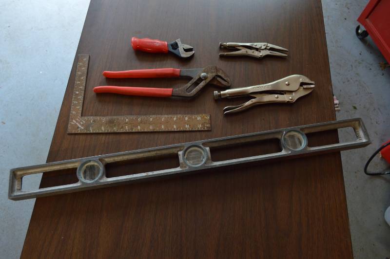 lot 5818 image: Locking Pliers, Waterpump Pliers, Level, Square and Adjustable Wrench