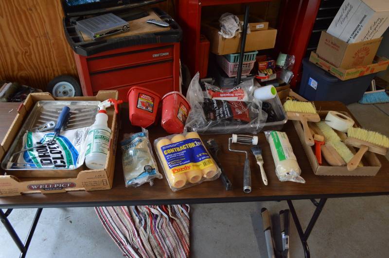 lot 5821 image: Painting Supplies