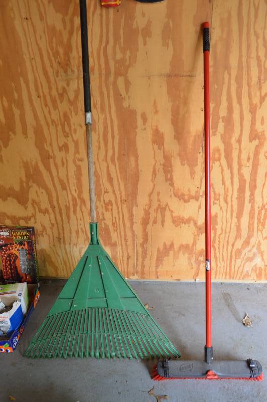 lot 5823 image: Rake and Broom