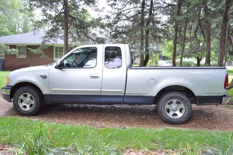 lot 5605A image: 1999 Ford F-150 XLT Extended Cab Pickup