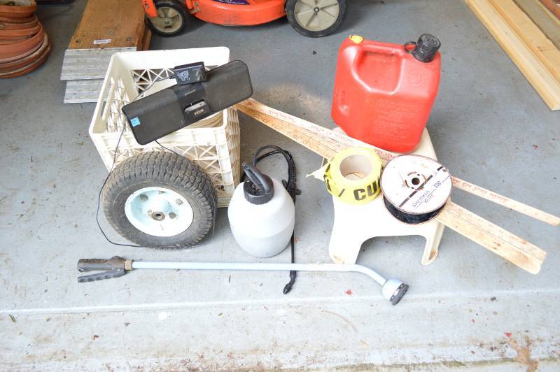 lot 5837 image: Gas Can, Step Stool, ipod Speaker, Sprayer and Tire