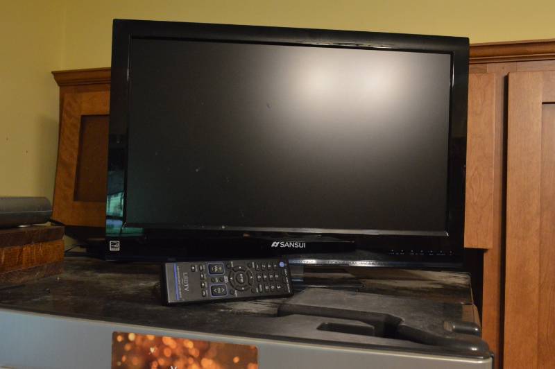 lot 5629 image: Sansui 21 LED TV - Works