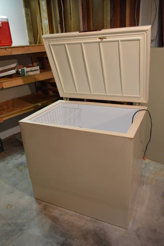 lot 5664 image: Chest Freezer- 26 by 37 by 35 Tall