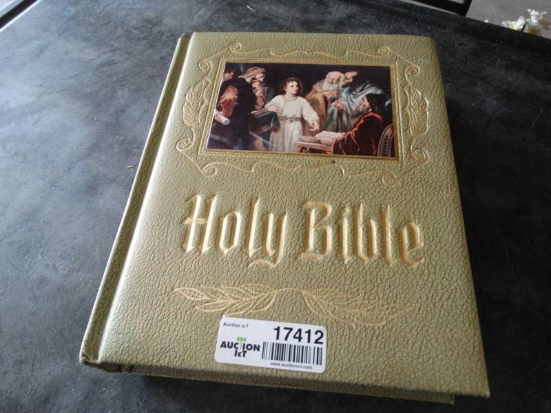 lot 17412 image: Holy bible.