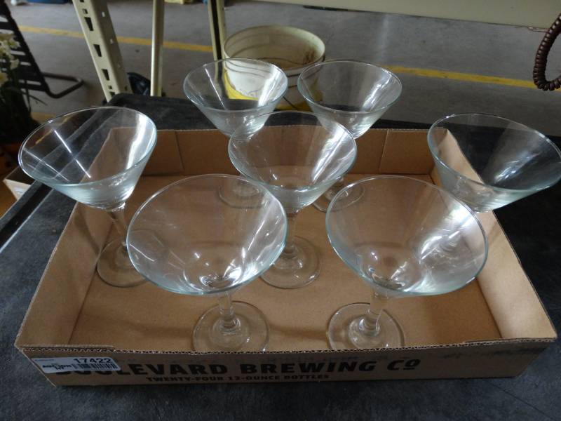 lot 17422 image: Martini glasss.