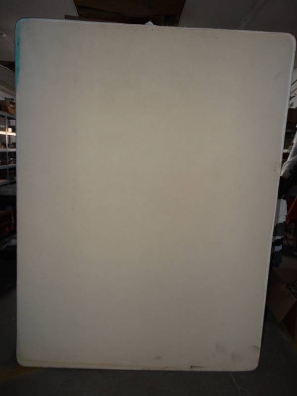 lot 17438 image: Full size box spring.