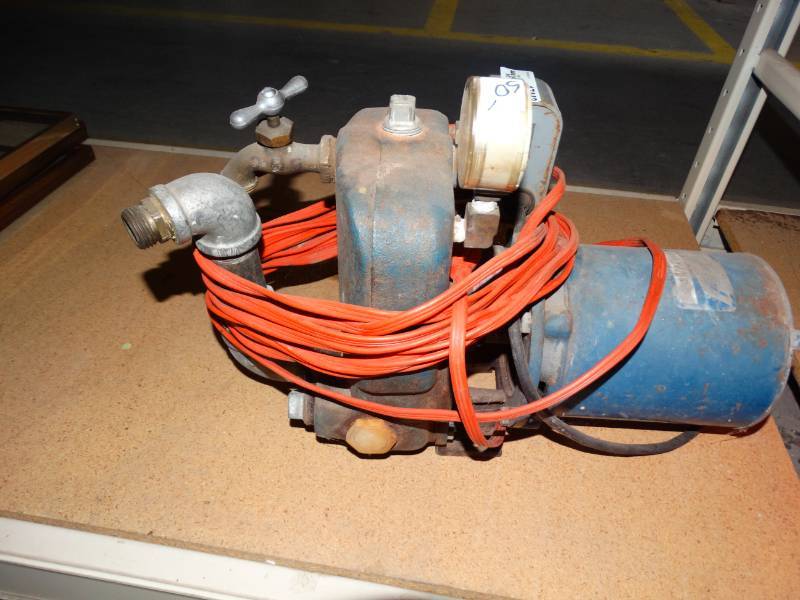 lot 17443 image: Wagner motor pump.