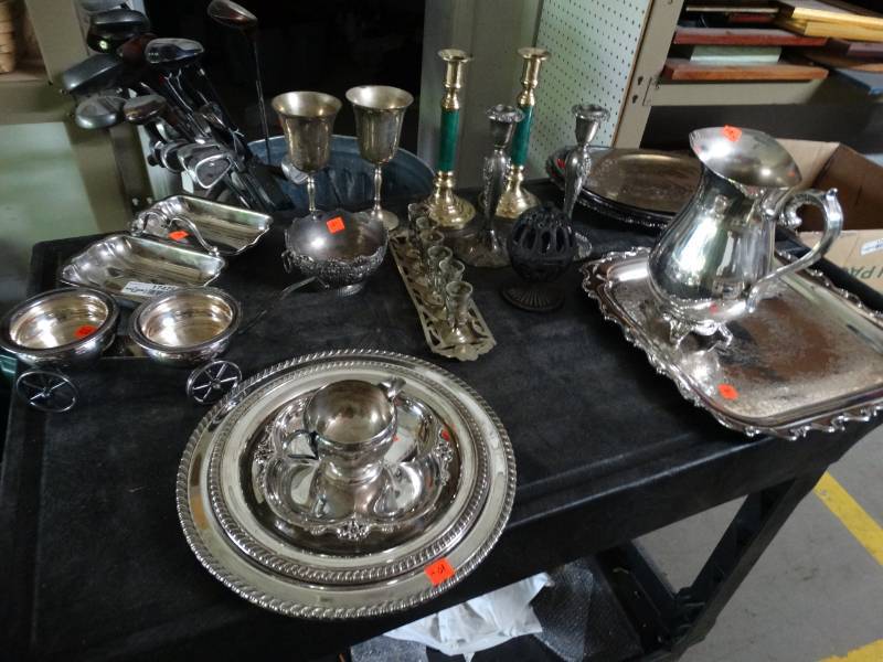 lot 17475 image: Lot of various silver plate.