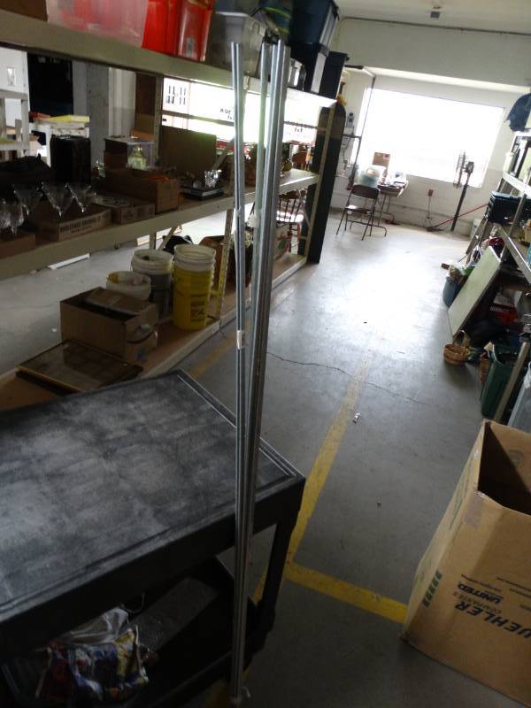 lot 17484 image: Flat tension bars.