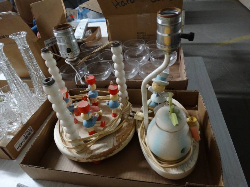 lot 17538 image: 2 Vintage young designs lamps.