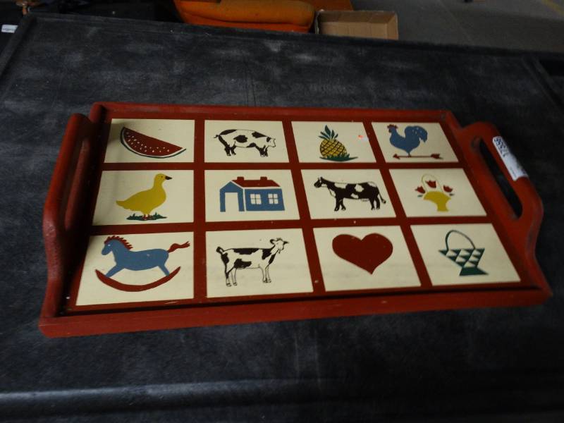 lot 17556 image: Wooden decorative server tray.