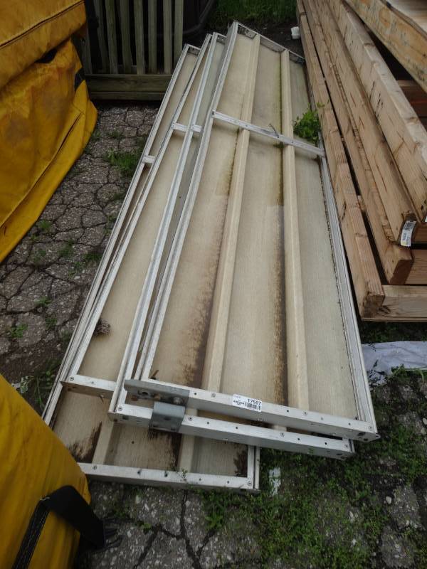 lot 17597 image: 96 x 21 garage door panels.