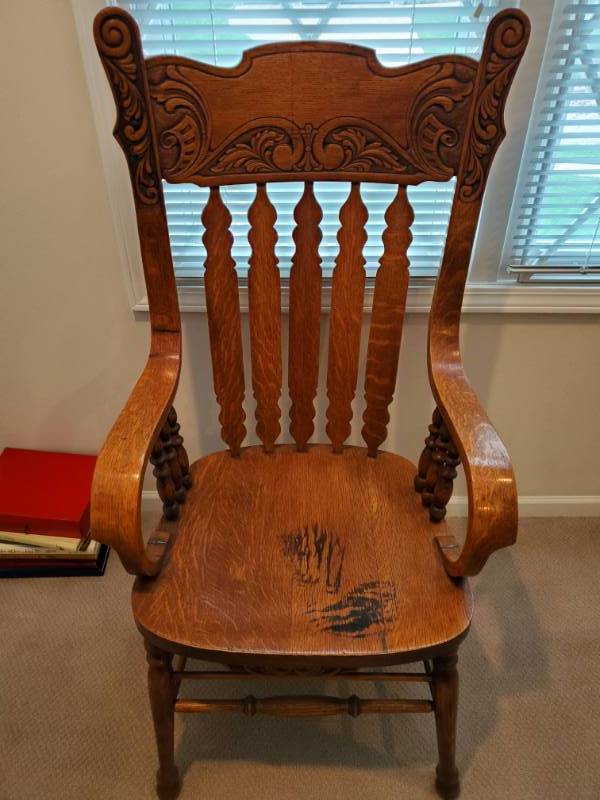 lot 13721 image: Antique Wood Carved Back Arm Chair