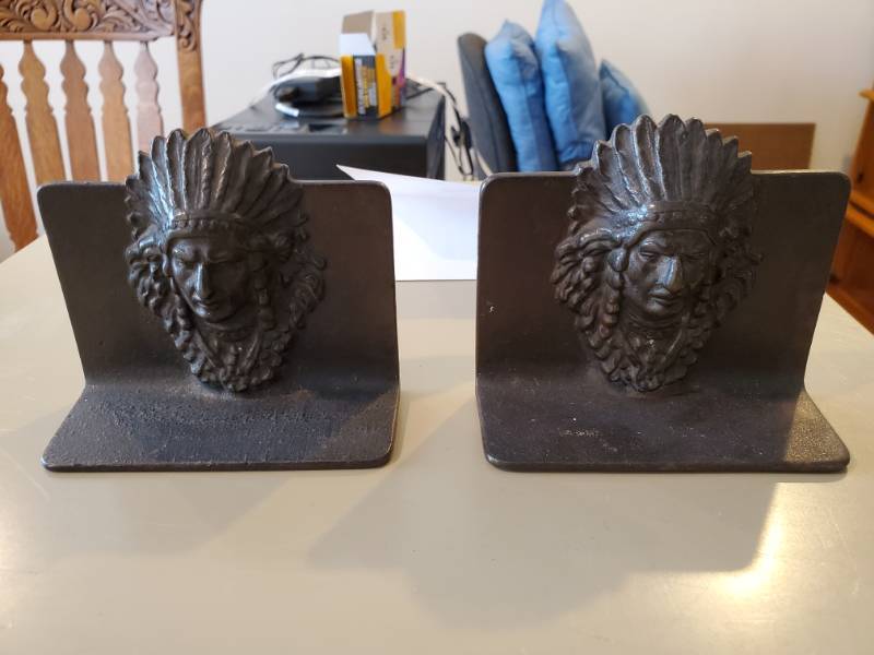 lot 13726 image: Vintage Indian Chief Cast Iron Bookends