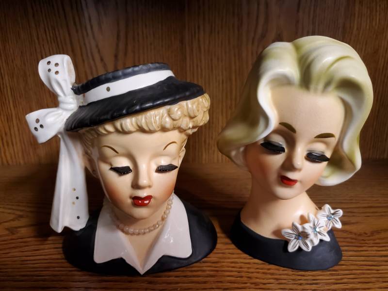 lot 13759 image: Napco Ware Lady Head Vases Made in Japan