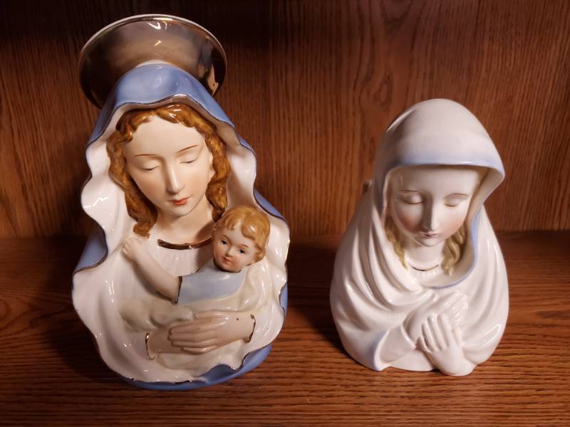 lot 13767 image: Madonna w Child and Praying Lady Head Vases Artmark