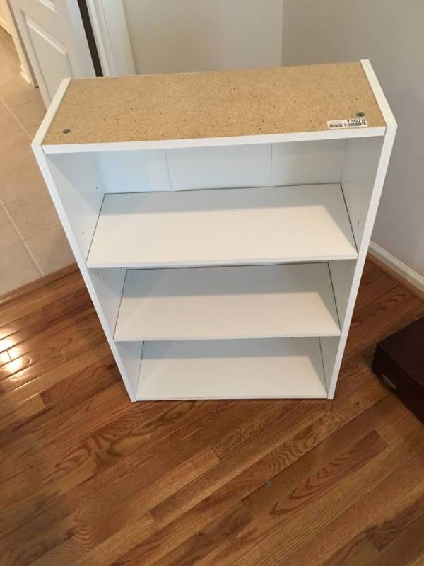 lot 13670 image: White Composite Three Shelf Book Shelf