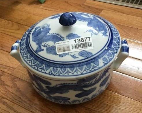 lot 13677 image: Large Blue  White Willow Lidded Dcor Pot w Contents
