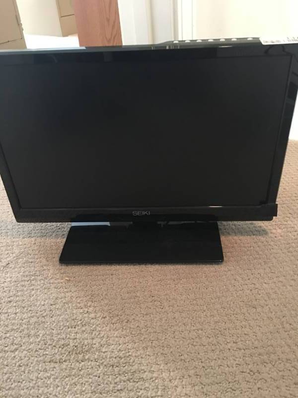 lot 13727 image: Seiki 19 Model SE19HT01 Television