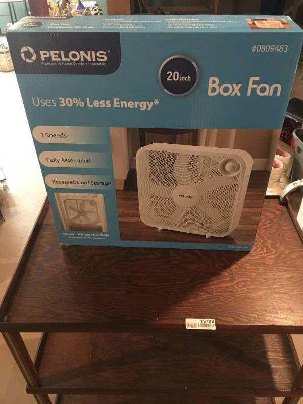 lot 13798 image: New Pelonis 20 Box Fan in Original Box