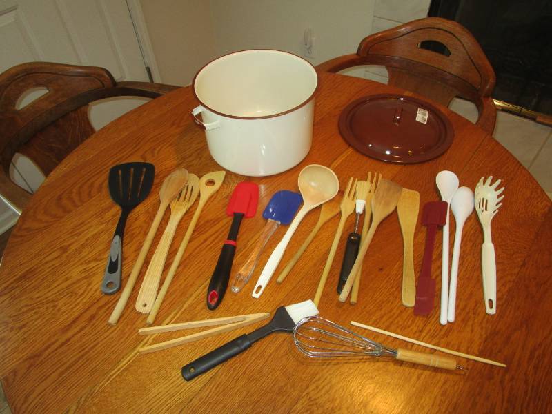 lot 13706 image: Lot of Kitchen Utensils and Vintage White Porcelain Stock Pot