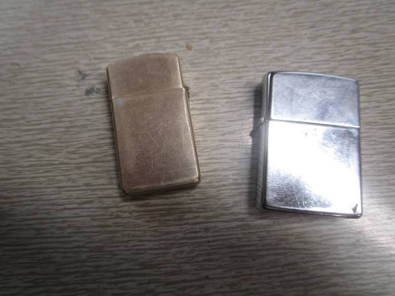lot 13836 image: Lot of 2 Zippo Type Lighters