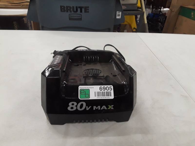 lot 6905 image: Kobalt Tool Charger