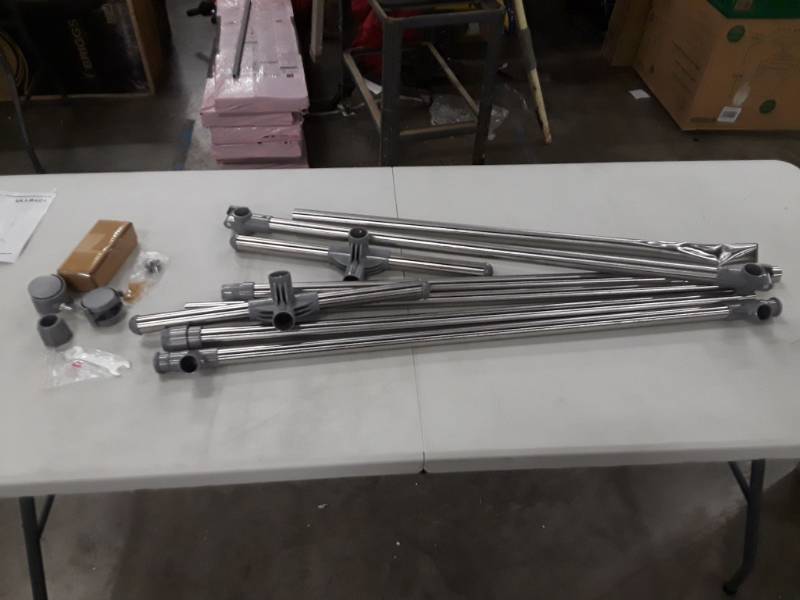 lot 6933 image: Double Rod Changing Rack
