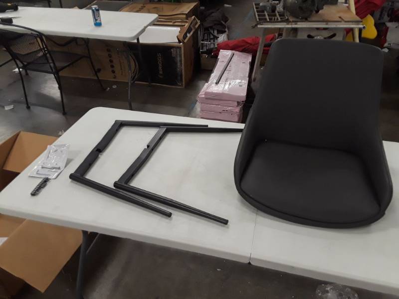 lot 6959 image: Chair