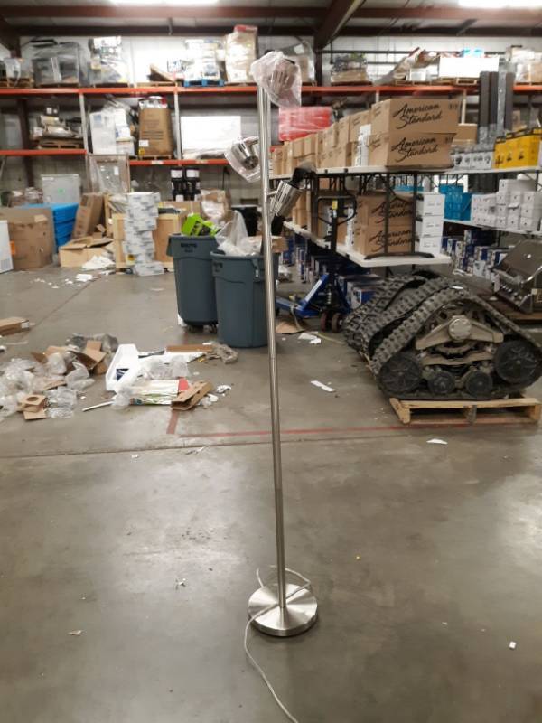 lot 6968 image: 3 Light floor lamp
