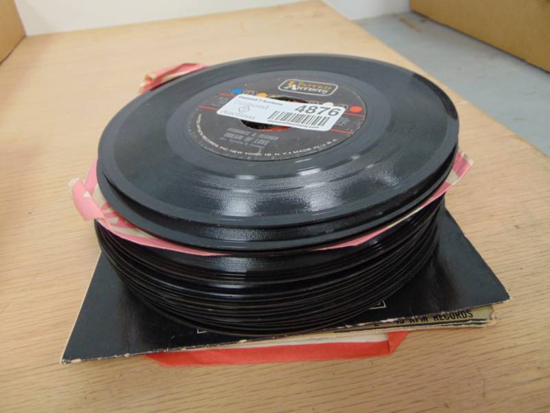 lot 4876 image: 45 Records