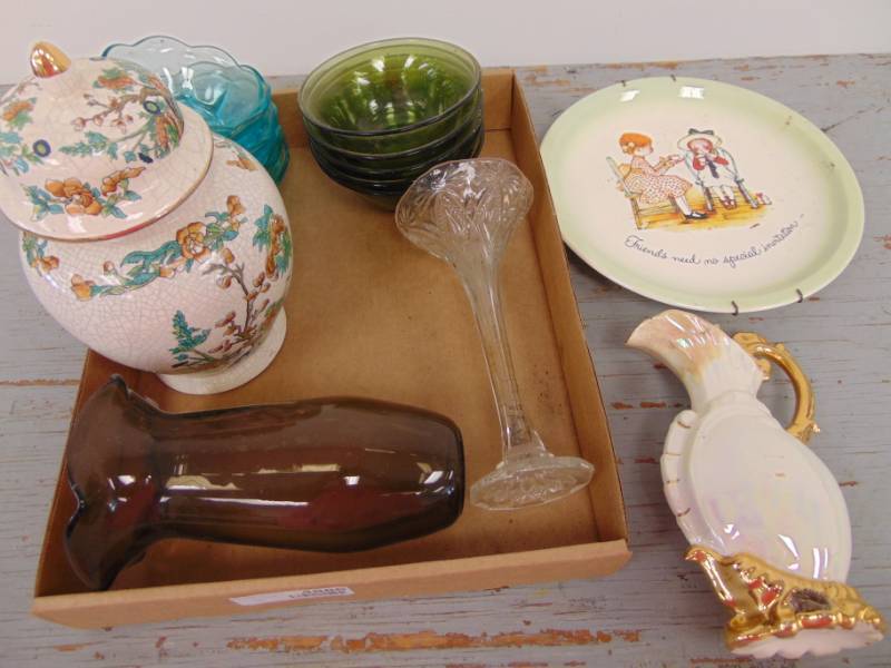 lot 4886 image: Glassware Lot