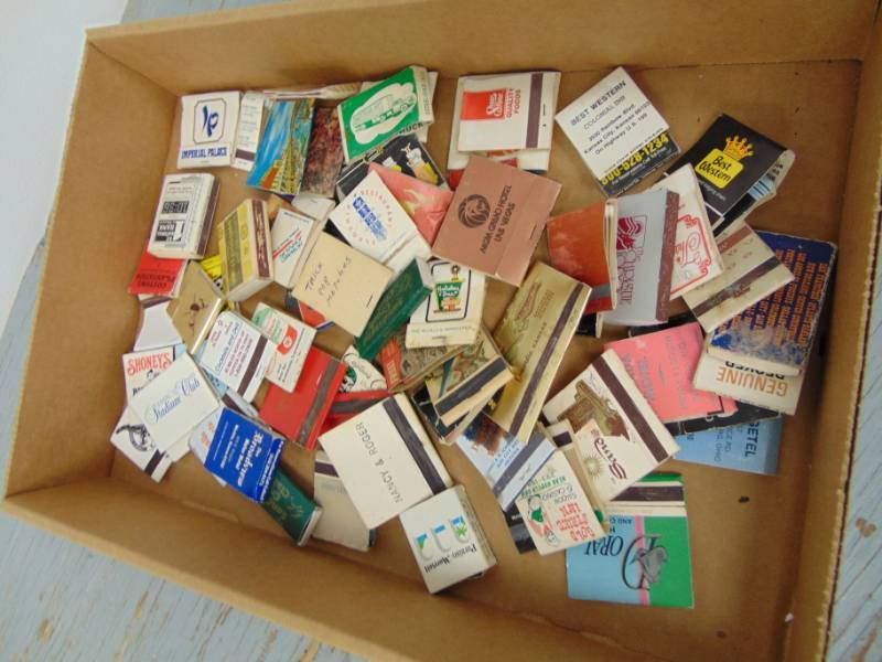 lot 4906 image: Matchbooks Lot