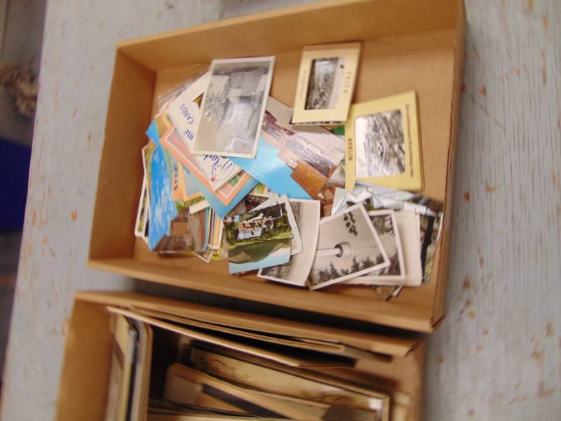 lot 4960 image: Vintage Pictures and Post Cards