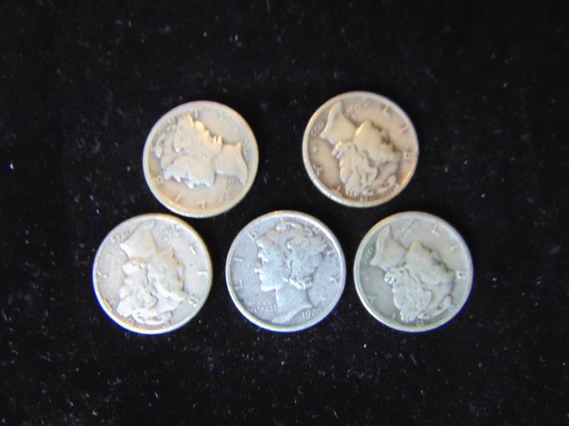 lot 4987 image: 5 Mercury Dimes