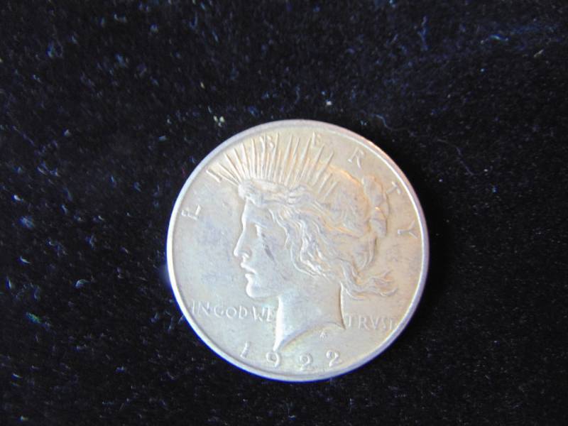 lot 4998 image: 1922 Peace Dollar - Ungraded