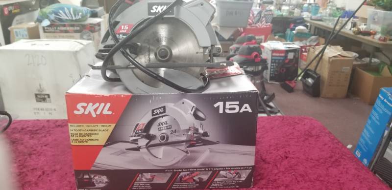 lot 6003 image: Skil 15A 2.5 HP Corded Circular Saw - Fully Functional
