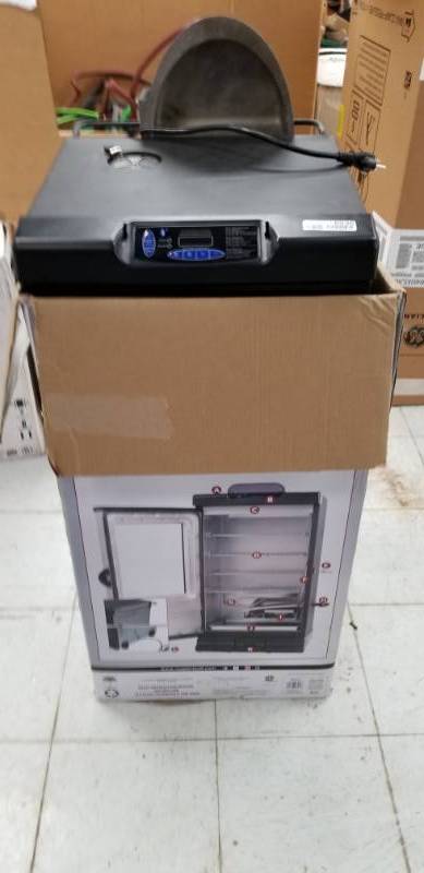 lot 6036 image: Bluetooth Digital Electric Smoker - Fully Functional