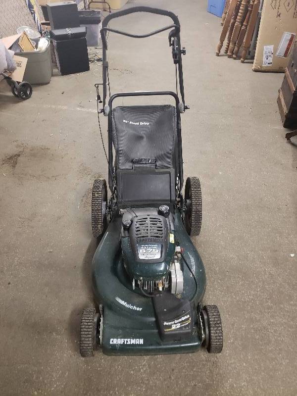 lot 10451 image: Craftsman 6.75 HP Self Propelled Push Mower