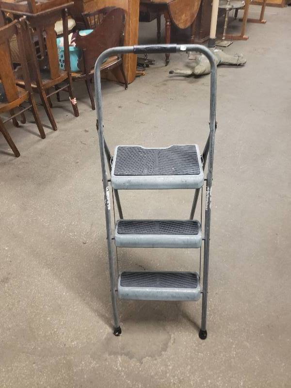 lot 10456 image: Werner Step Ladder