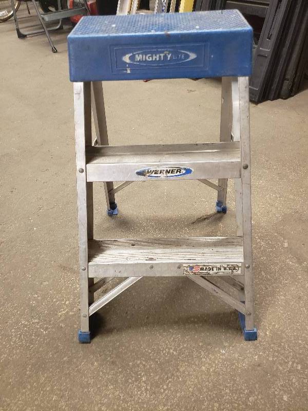 lot 10460 image: Werner 2 Ladder