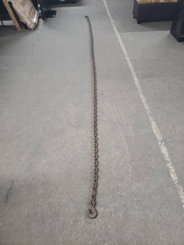 lot 10473 image: Heavy Duty Tow Chain.
