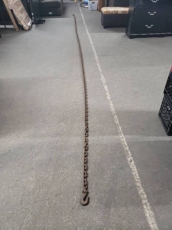 lot 10477 image: Heavy Duty Tow Chain.