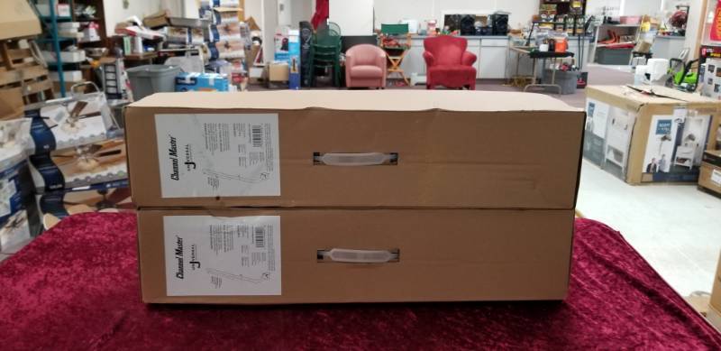 lot 2272 image: Pair of Channel Master CM-3090 Universal J-Mounts