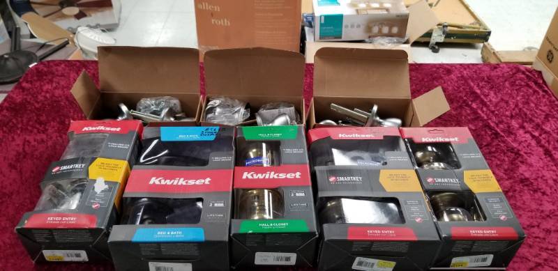 lot 2279 image: Lot of Kwikset Locks Unknown Operating Condition