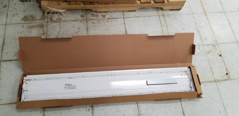 lot 2287 image: Led Light Ceiling Mount