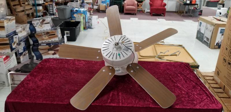 lot 2288 image: Ceiling Fan Not Tested